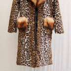 Women’s Longer Faux Fur Coat in Leopard Print with Large Fur Collar and Pocket Trim Fashion Glam