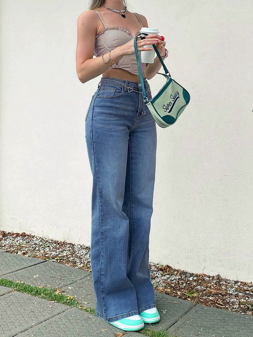Women's High-Waisted Straight-Leg Jeans in Retro Style with Wide Hem and Five-Pocket Design Fashion Glam