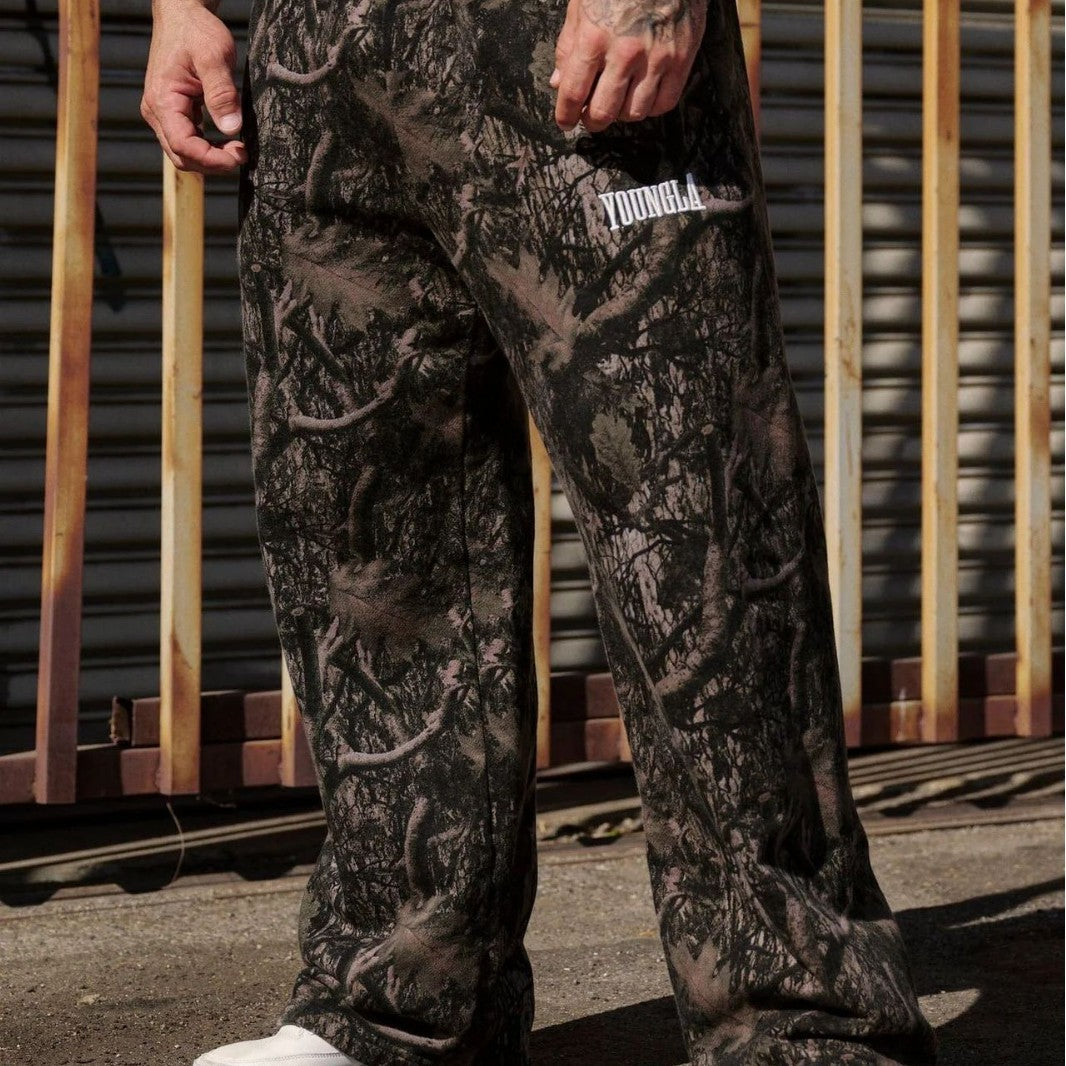 Men's wide camouflage joggers with elastic comfort waistband and thigh logo Fashion Glam