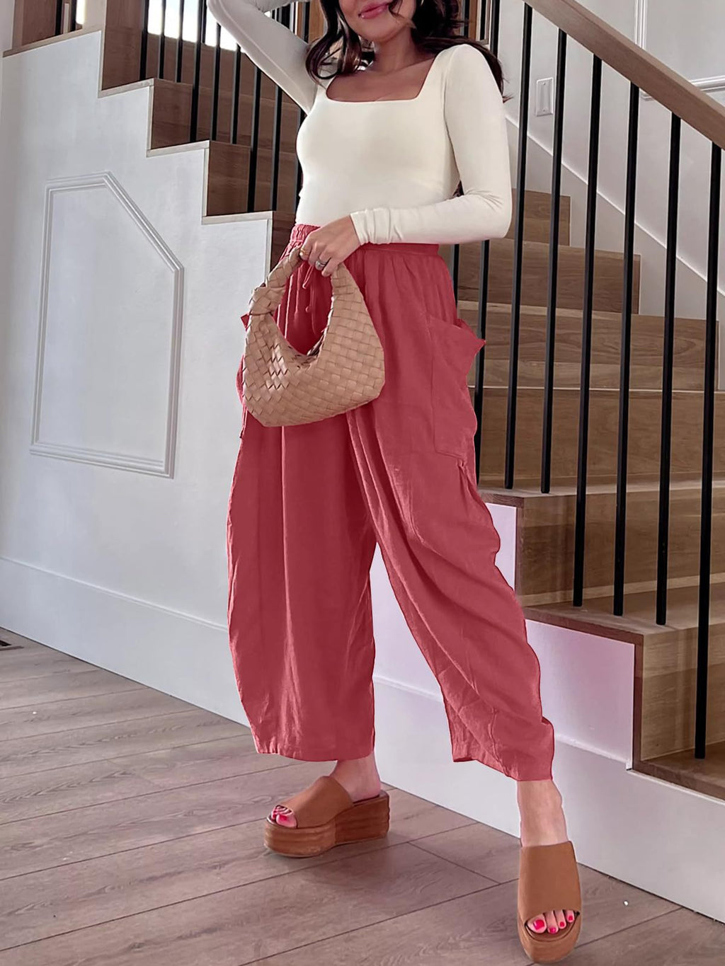 Women's High-Waisted Relaxed Cargo Pants made of Linen Blend with Drawstring and Patch Pockets Fashion Glam
