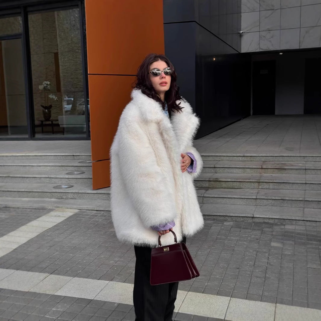 Women's Long Pile Oversized Faux Fur Coat with Boxy Silhouette and Open Cut Fashion Glam