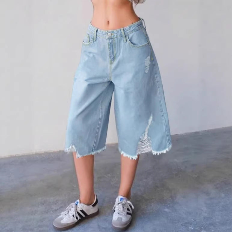 Women's Wide Denim Culotte with High Waist, Distressed Details and Raw Hem Fashion Glam