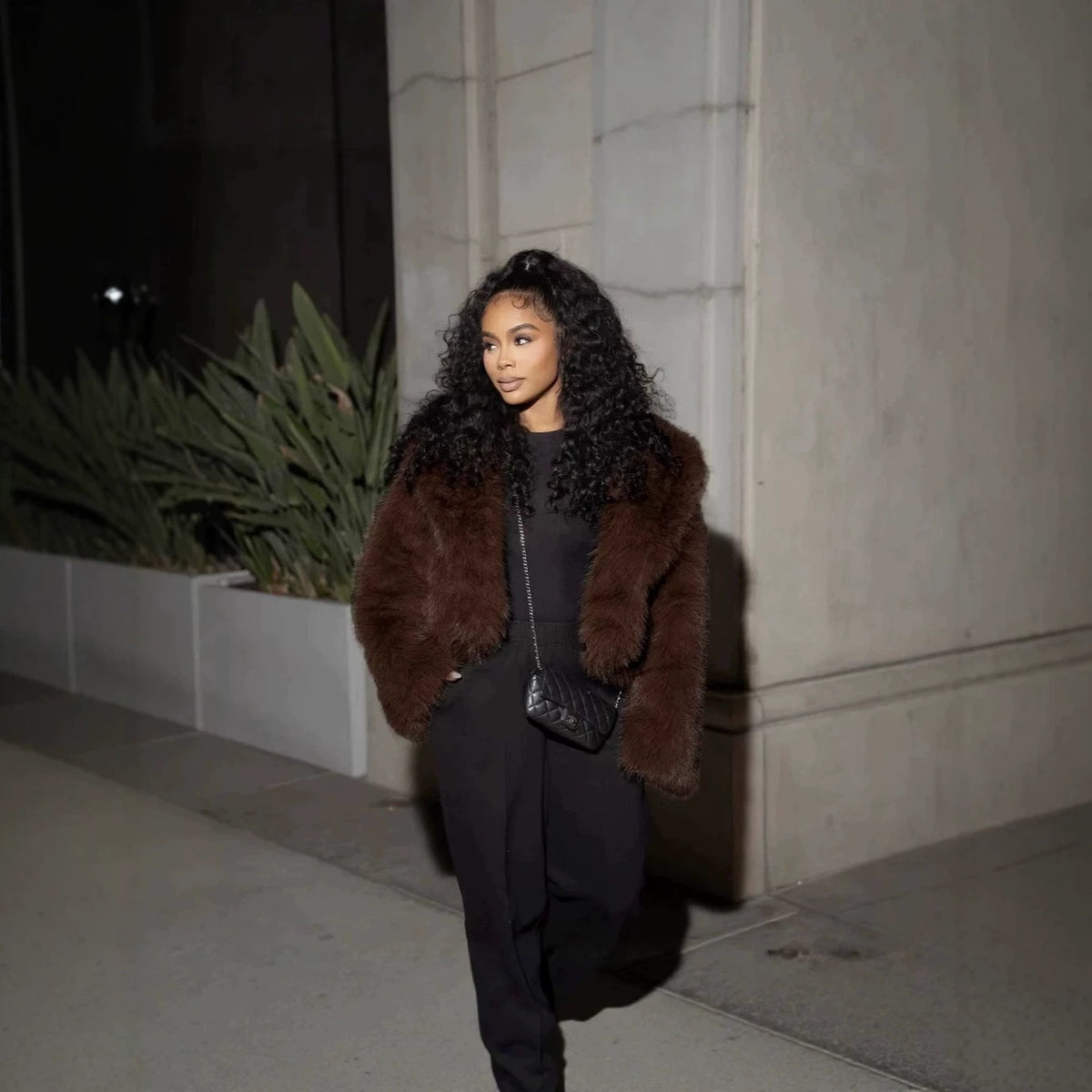 Ladies Short Voluminous High-Pile Faux-Fur Bolero Jacket with Boxy Silhouette Fashion Glam