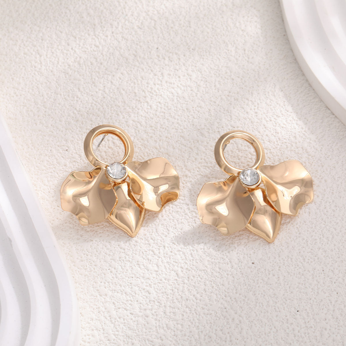 Ladies Elegant and Stylish Earrings with Floral Designs Fashion Glam