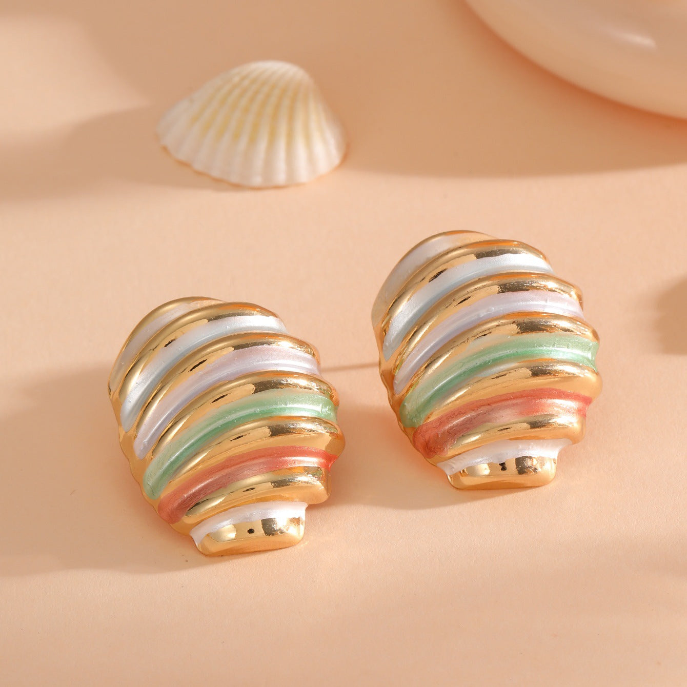Women's ear clips in maritime shell design Fashion Glam