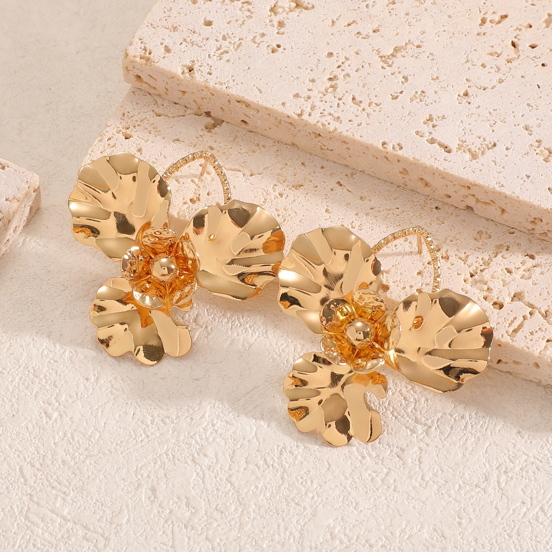 Women's hair clips in luxurious leaf design Fashion Glam