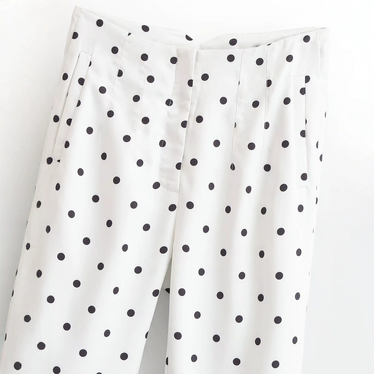Women's high-waisted tapered fabric pants with polka dot print and elegant waistband processing Fashion Glam