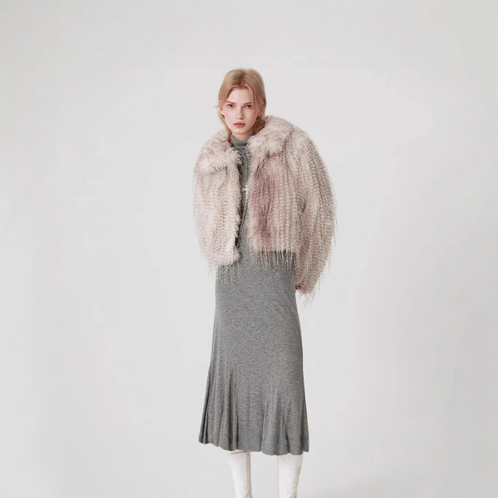 Women short-cut faux fur jacket with striped high-pile texture and notched collar Fashion Glam