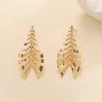 Women Hanging Earrings in Elegant Leaf Design Fashion Glam