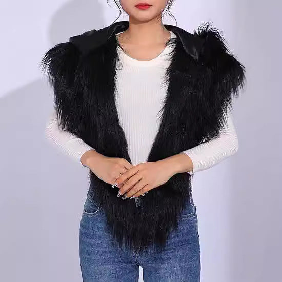 Women’s hooded scarf vest made of long-haired artificial fur Fashion Glam