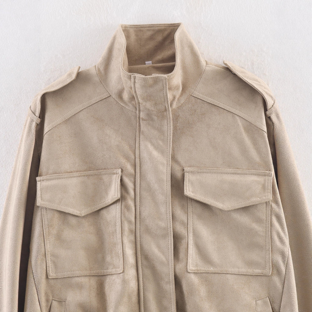 Women’s short jacket in military style with epaulets, patch chest pockets, and elastic hem Fashion Glam