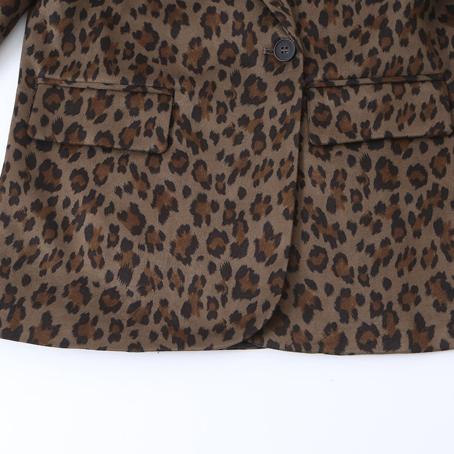 Women's Fitted Blazer in Leopard Print with Lapels and Flap Pockets Fashion Glam