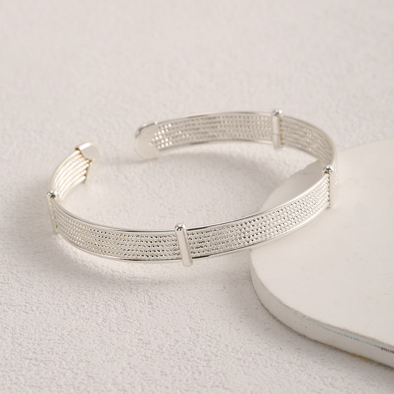 Ladies Open Bangle with Elegant Structure Design Fashion Glam
