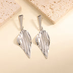 Women's Hanging Earrings in Stylish Leaf Design Fashion Glam
