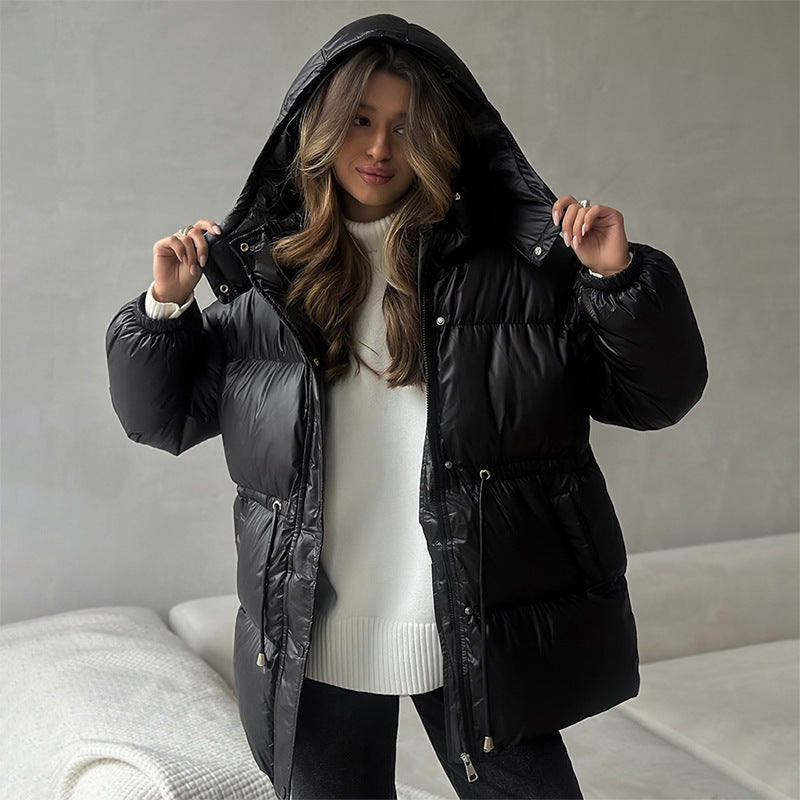 Women's quilted parka with shiny finish hood and adjustable drawstring Fashion Glam