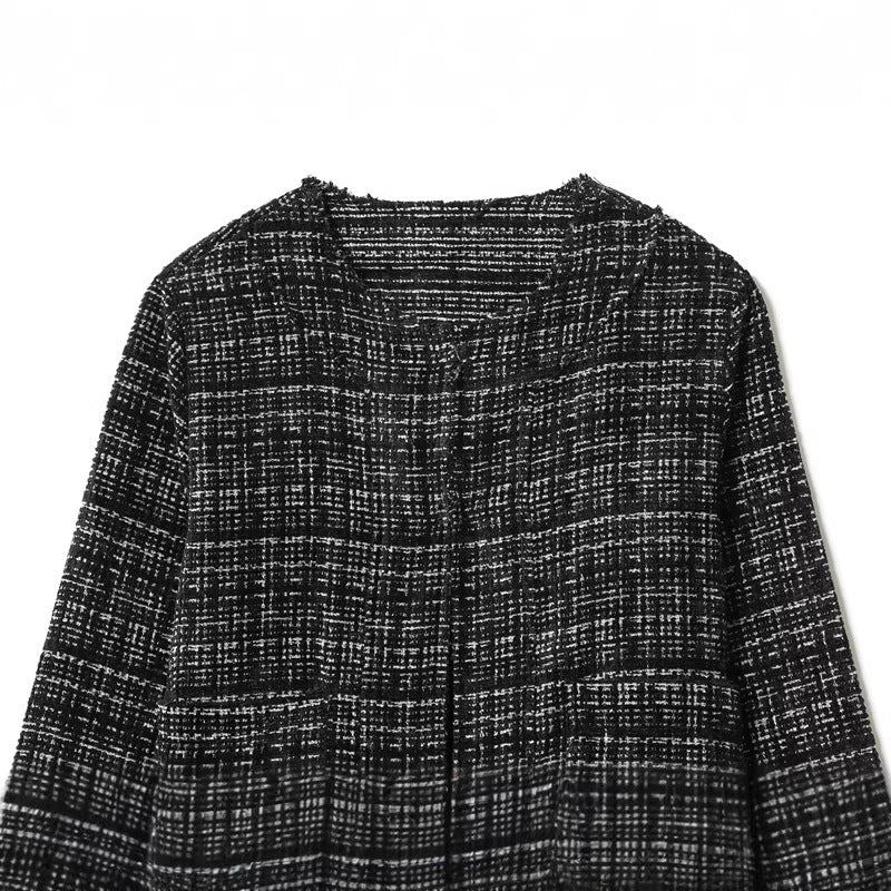 Women's Boxy Tweed Jacket in Boucle Look with Concealed Button Placket and Boxy Silhouette Fashion Glam