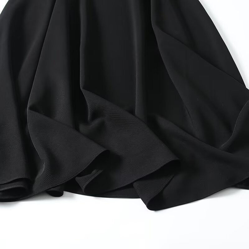 Women's maxi skirt with A-line, high waistband and decorative button placket Fashion Glam