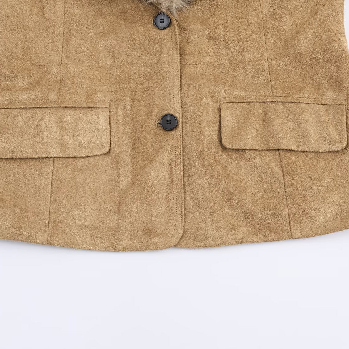 Women's short jacket made of faux suede with voluminous faux fur collar and fur cuffs Fashion Glam