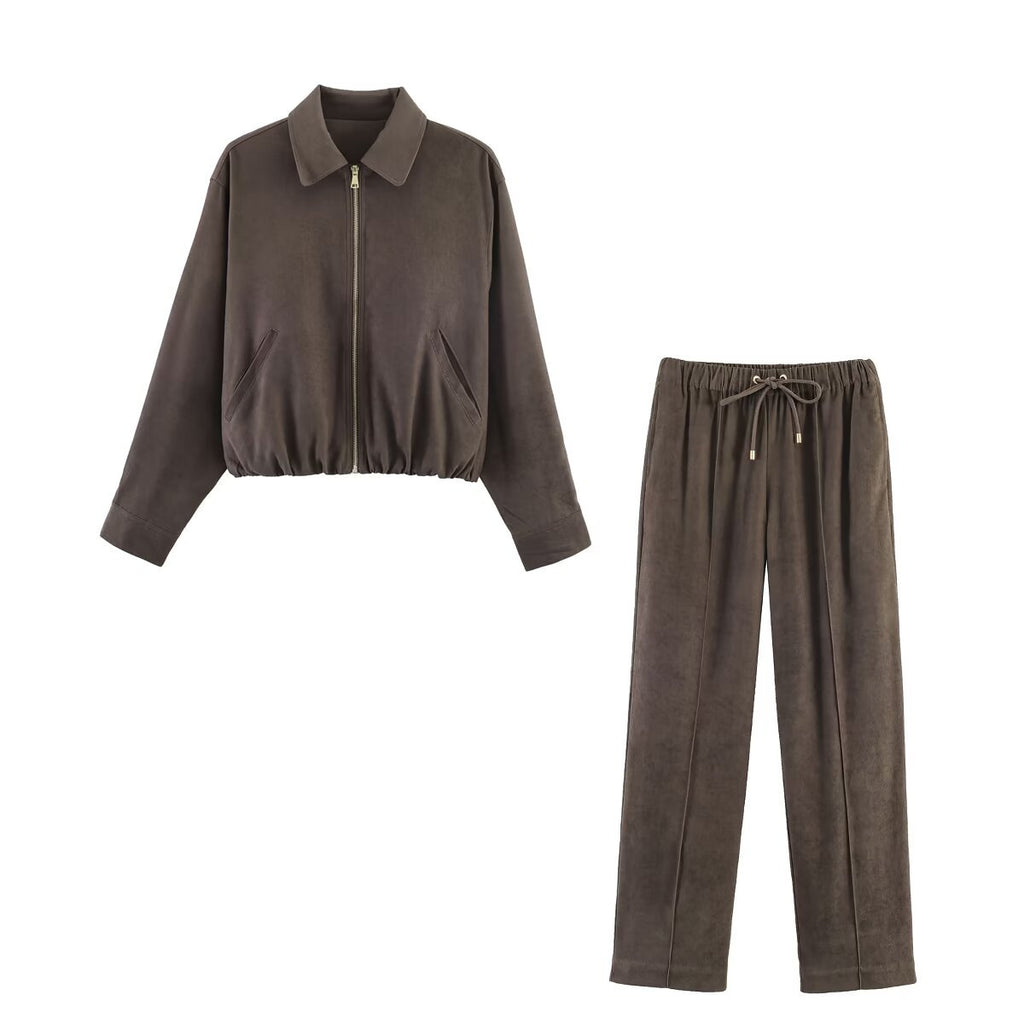 Ladies short cut velour look bomber jacket with lapel collar and elastic hem Fashion Glam