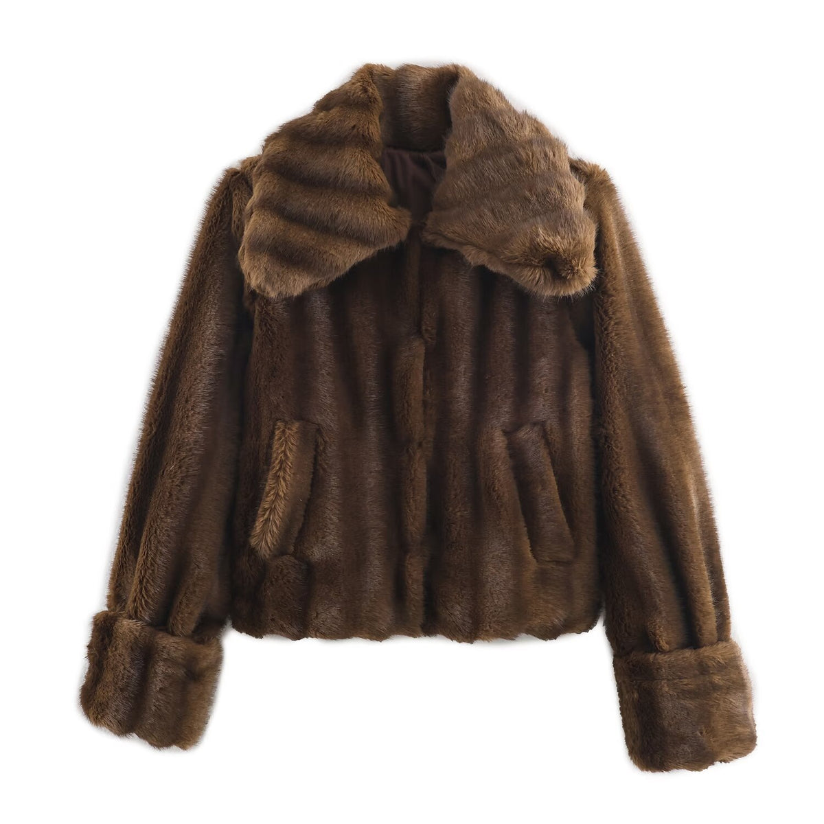 Women’s short jacket made of faux fur with a large shawl collar and turn-up sleeves Fashion Glam