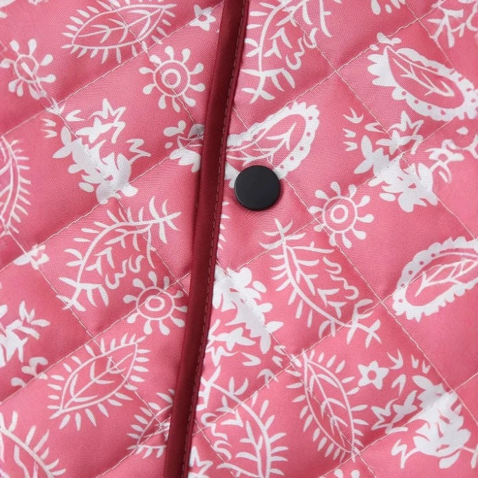 Women's quilted short jacket with V-neck, paisley pattern and contrasting piping Fashion Glam