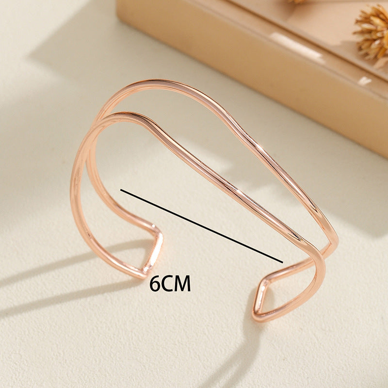 Women Open Bracelet with Curved Design Fashion Glam