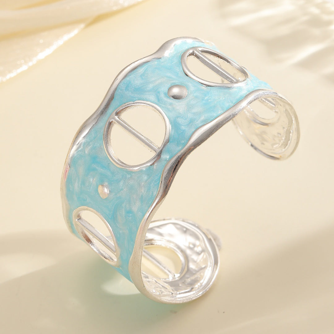 Women Open Bangle with Modern, Transparent Design Fashion Glam