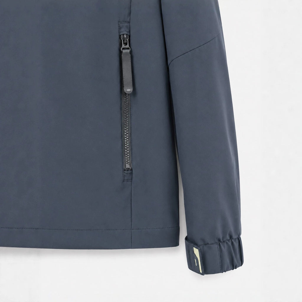 Men's lightweight water-repellent hooded softshell jacket with zip pockets Fashion Glam