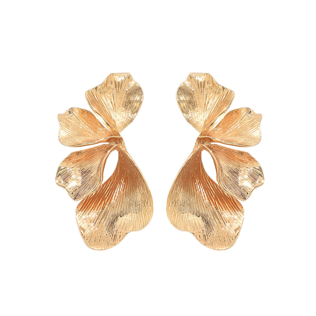 Women's ear clips in an elegant, textured design Fashion Glam