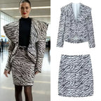 Women's Short Blazer with Oversized Shawl Collar and Zebra Print Fashion Glam