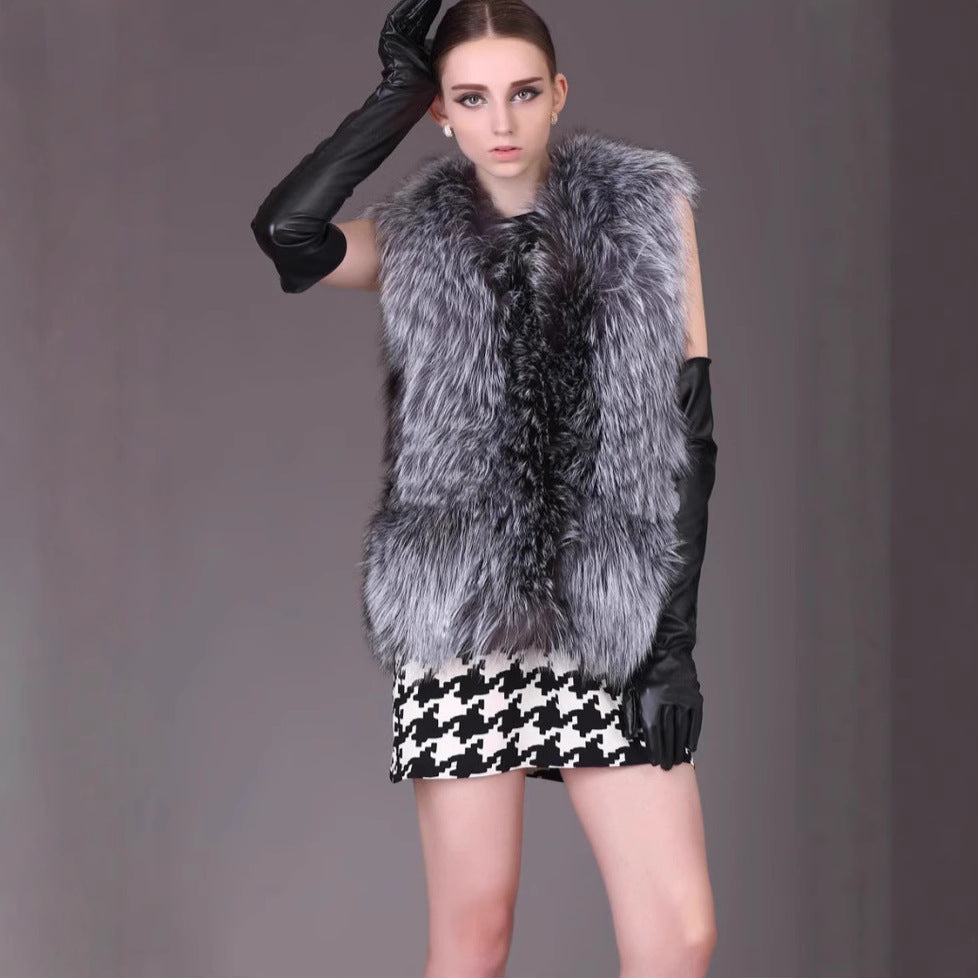 Ladies sleeveless faux fur vest with voluminous faux fur collar and tailored fit Fashion Glam