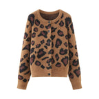 Women's fluffy cardigan in leopard print with round neckline and button placket Fashion Glam