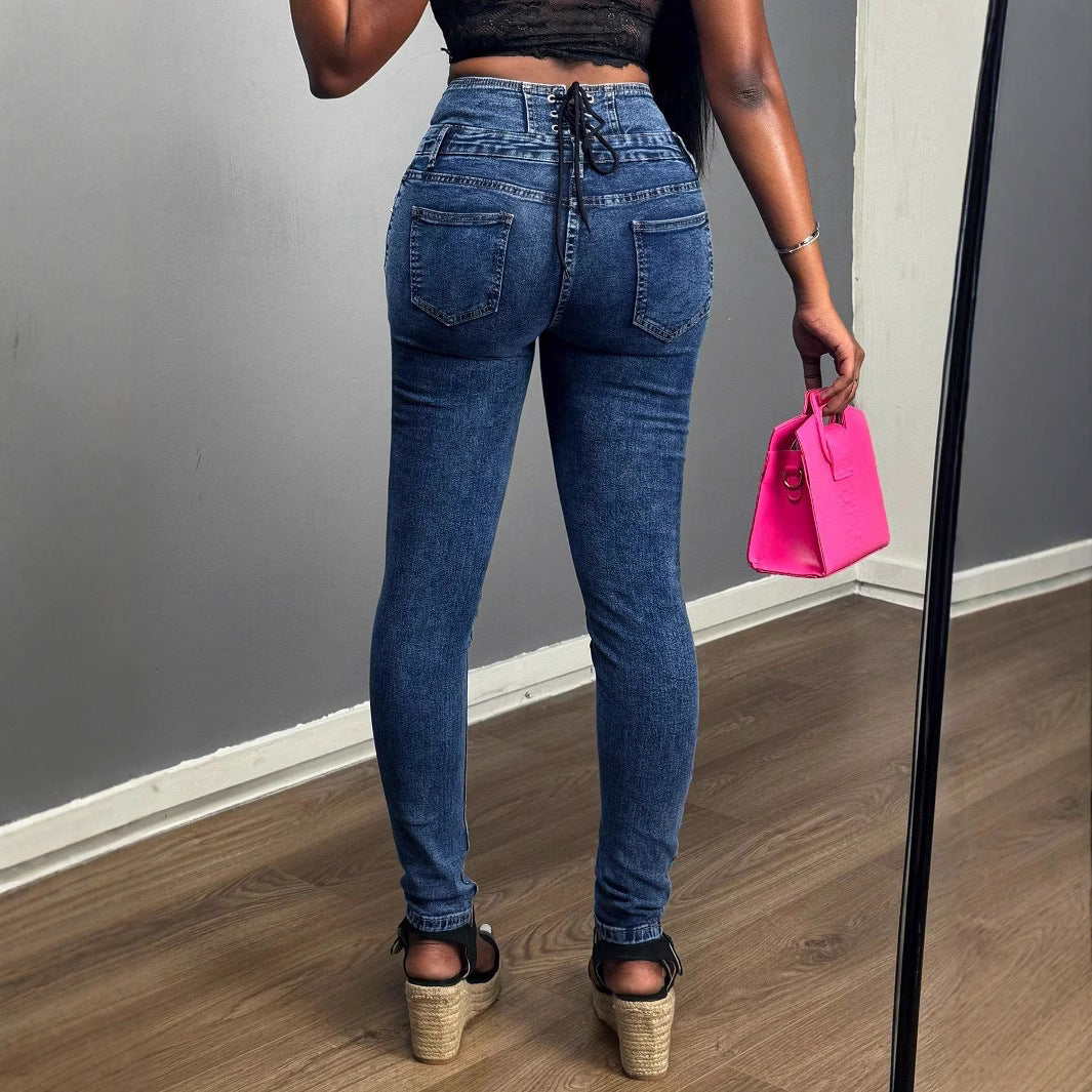 Women's high-waisted skinny jeans with triple button waistband and shaping fit Fashion Glam