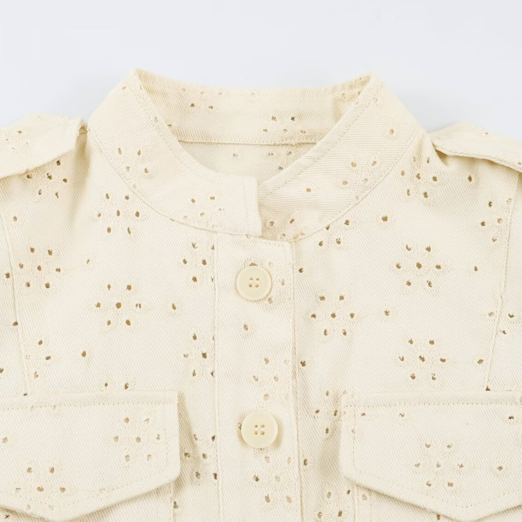 Women's short jacket made of lace embroidery with stand-up collar, utility pockets, and boxy cropped silhouette Fashion Glam
