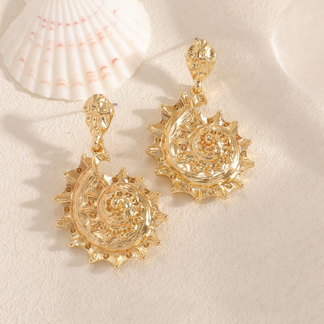 Ladies earrings in shell design Fashion Glam