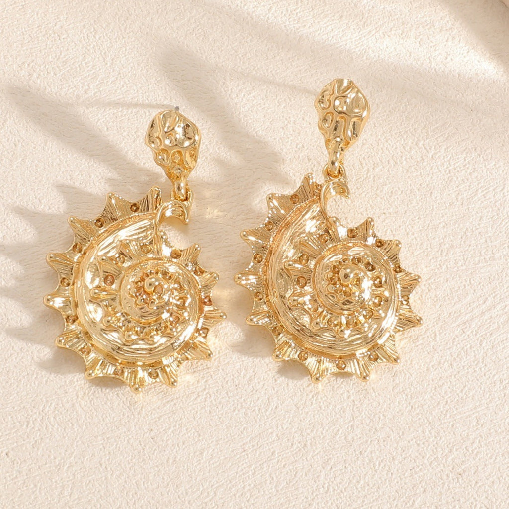 Ladies earrings in shell design Fashion Glam