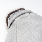 Women's short coat made of textured faux fur with voluminous contrasting collar and boxy silhouette Fashion Glam