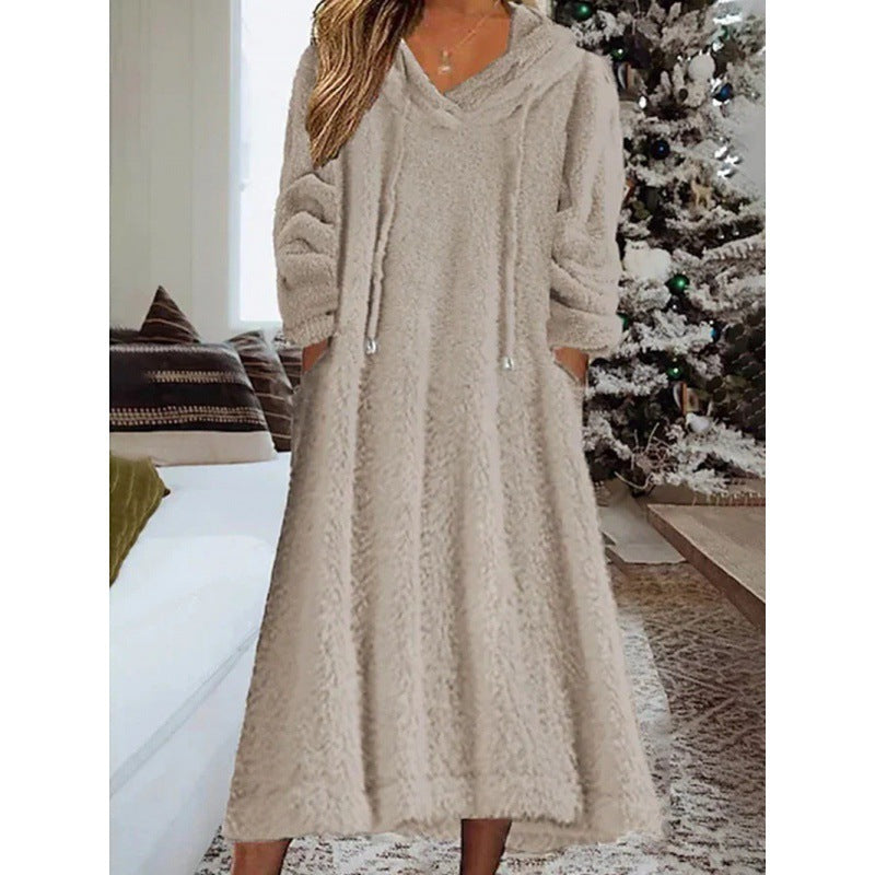 Ladies maxi dress made of teddy fleece with hood, V-neck and side pockets Fashion Glam
