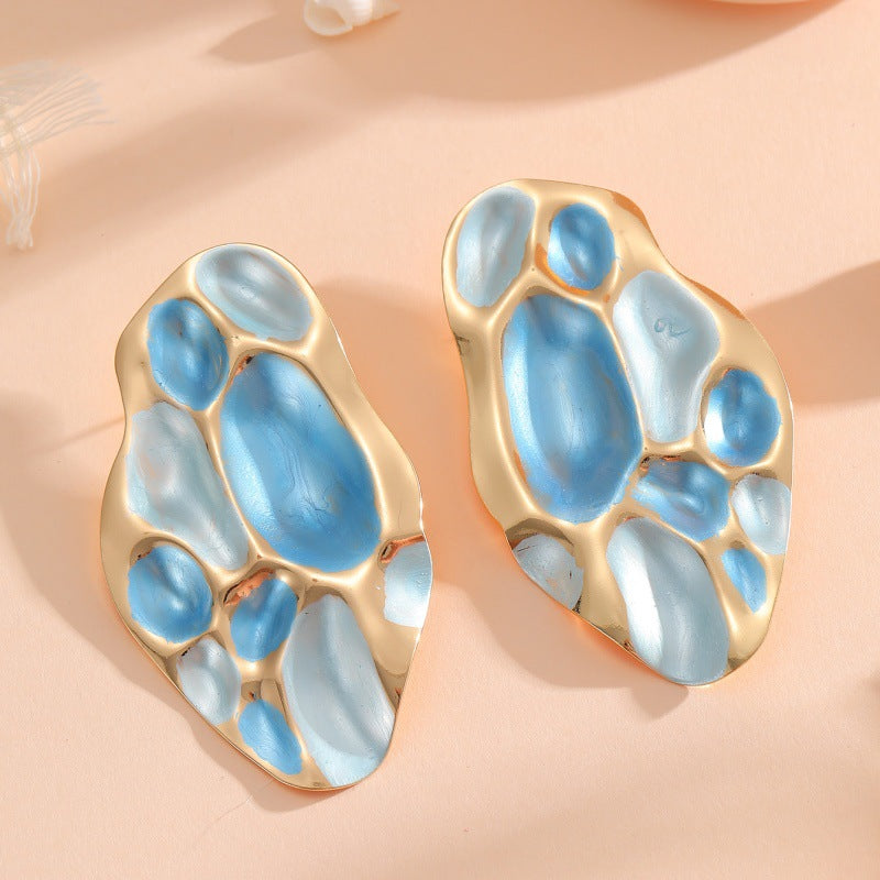 Ladies ear clips with elaborate, colorful shell design Fashion Glam