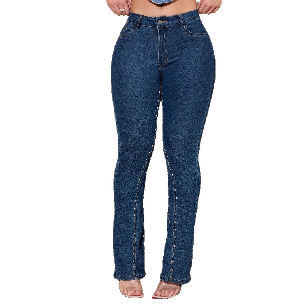 Women's high-waisted jeans with slim thigh, flared leg and front snap button placket Fashion Glam