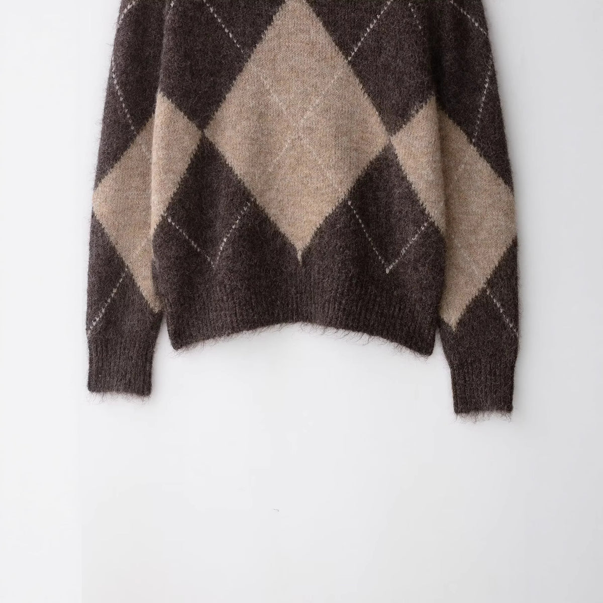 Women's Oversized Knit Sweater with Turtleneck and Diamond Pattern Fashion Glam