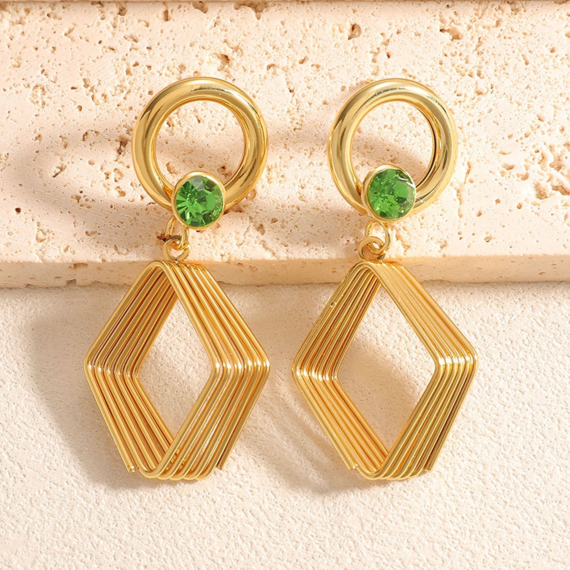 Women's Design Earrings with Geometric Wire Motif Fashion Glam