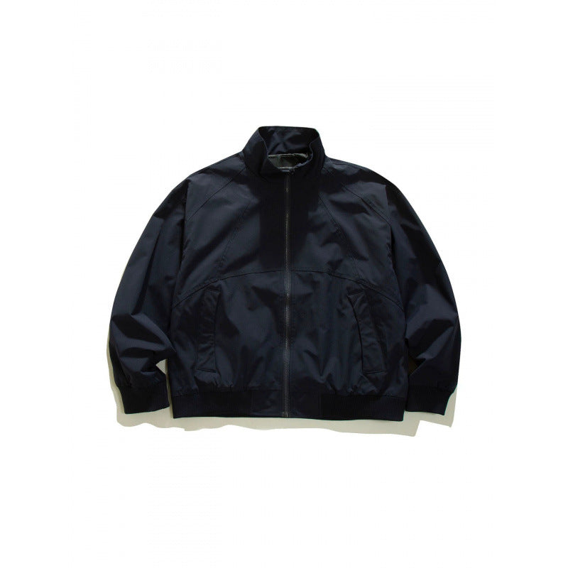 Men's Lightweight Boxy Training Jacket with Stand-Up Collar, Raglan Sleeves and Ribbed Hem Fashion Glam