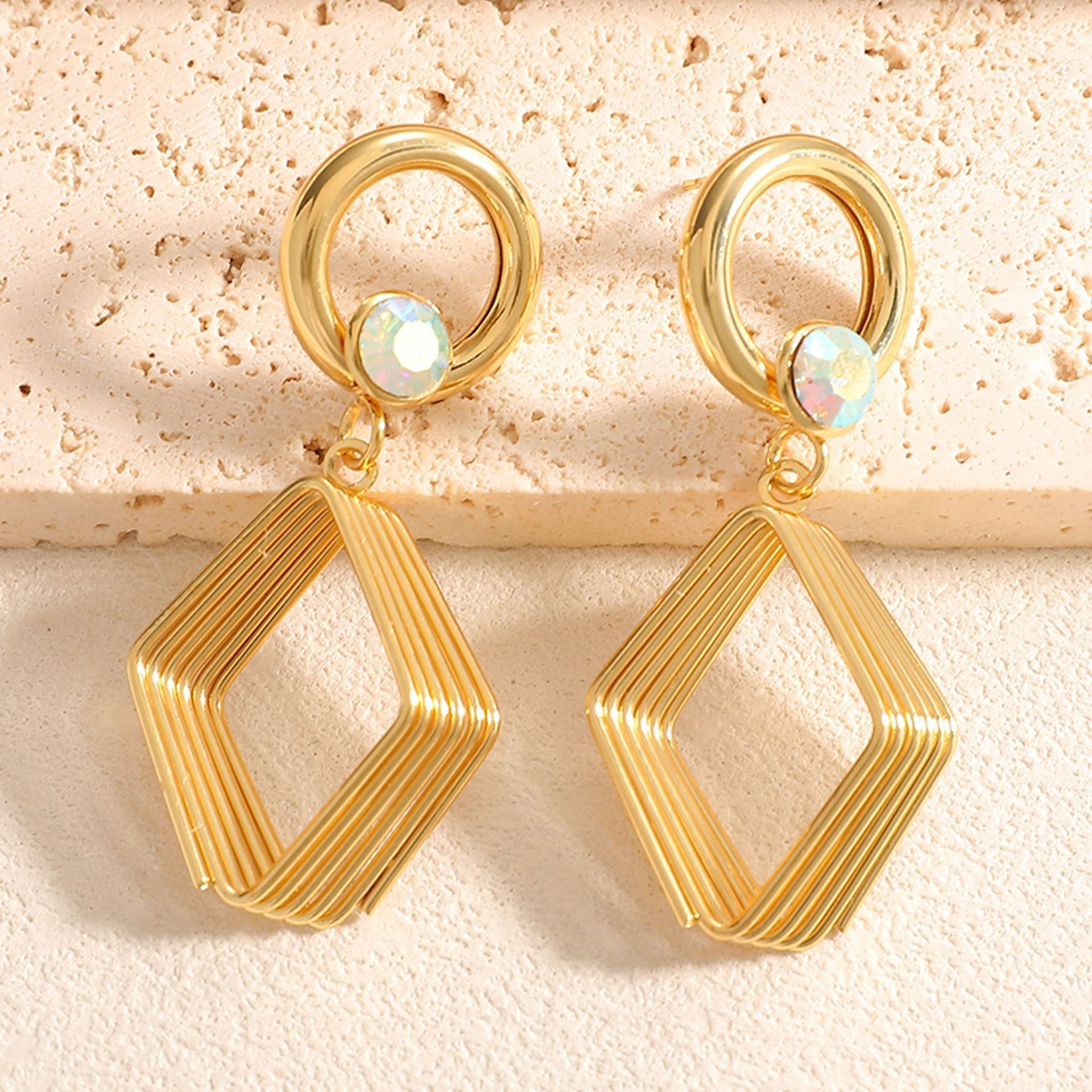Women's Design Earrings with Geometric Wire Motif Fashion Glam