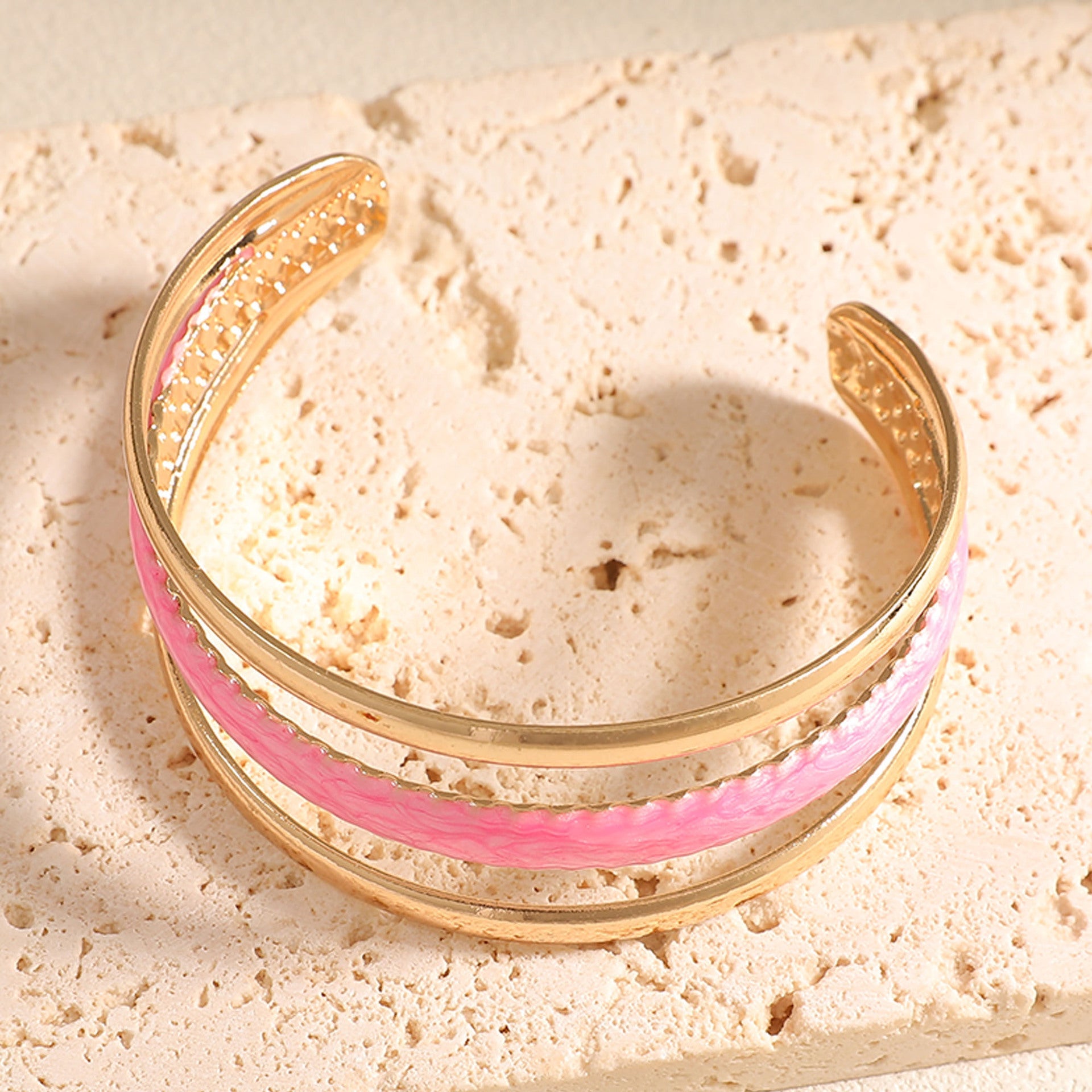 Women Open Bangle with Artistic Relief Design Fashion Glam