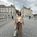 Women's Cropped Double-Breasted Trench Coat with Wide Lapels, Epaulettes and Boxy Cut Fashion Glam