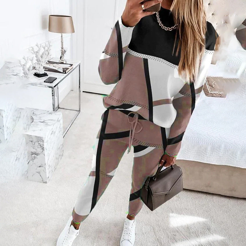 Women’s patterned lounge set made of fine knit with drawstring, raglan sleeves and tapered pants Fashion Glam