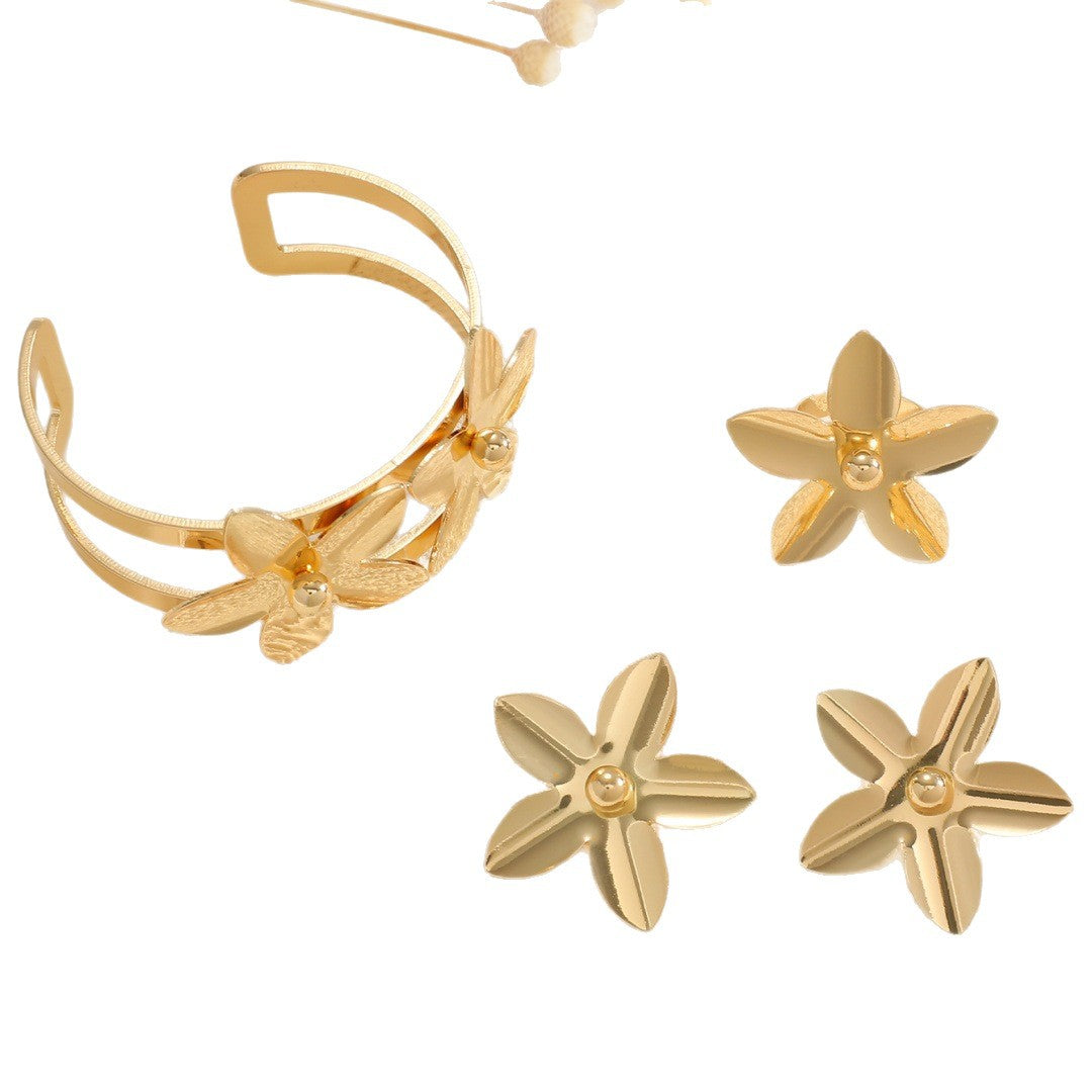 Women's cuff bracelet with floral design Fashion Glam