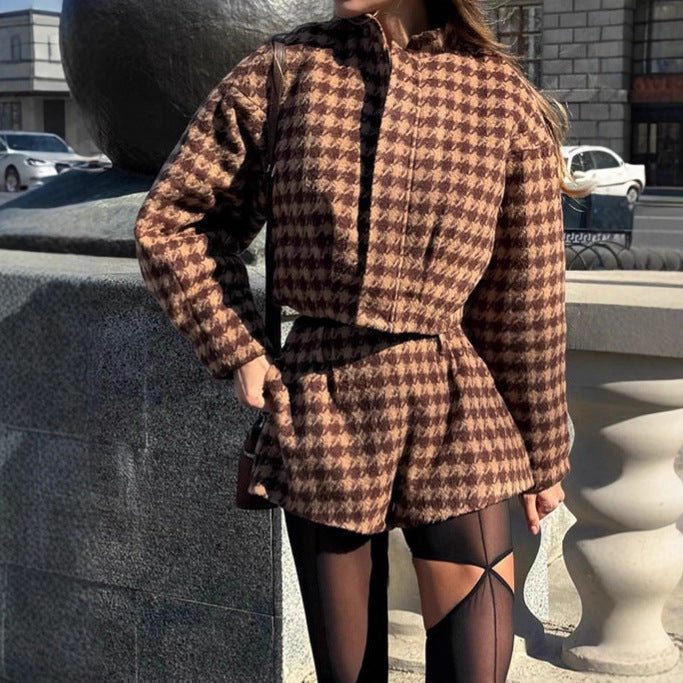 Women's Houndstooth Wool Blend Two-Piece made of Short Jacket and High-Waist Shorts Fashion Glam