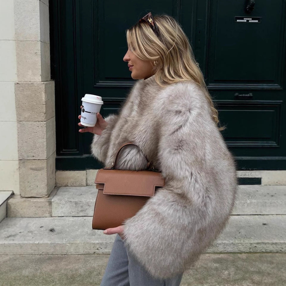 Women's short-cut shaggy faux fur jacket with boxy silhouette and extra soft high-pile Fashion Glam